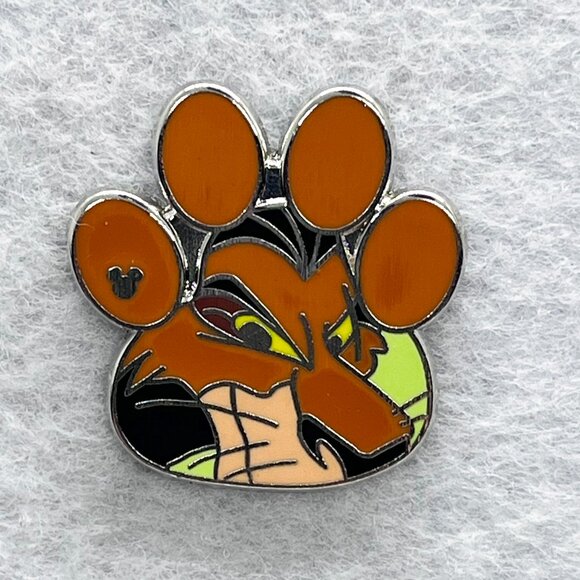 🔮 5/$25 Disney The Lion King Scar Paw Pin‎ - Picture 1 of 3